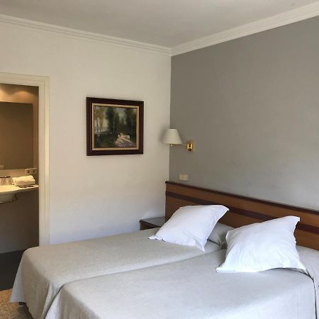 Hostal Can Pou Vidreres Extérieur photo