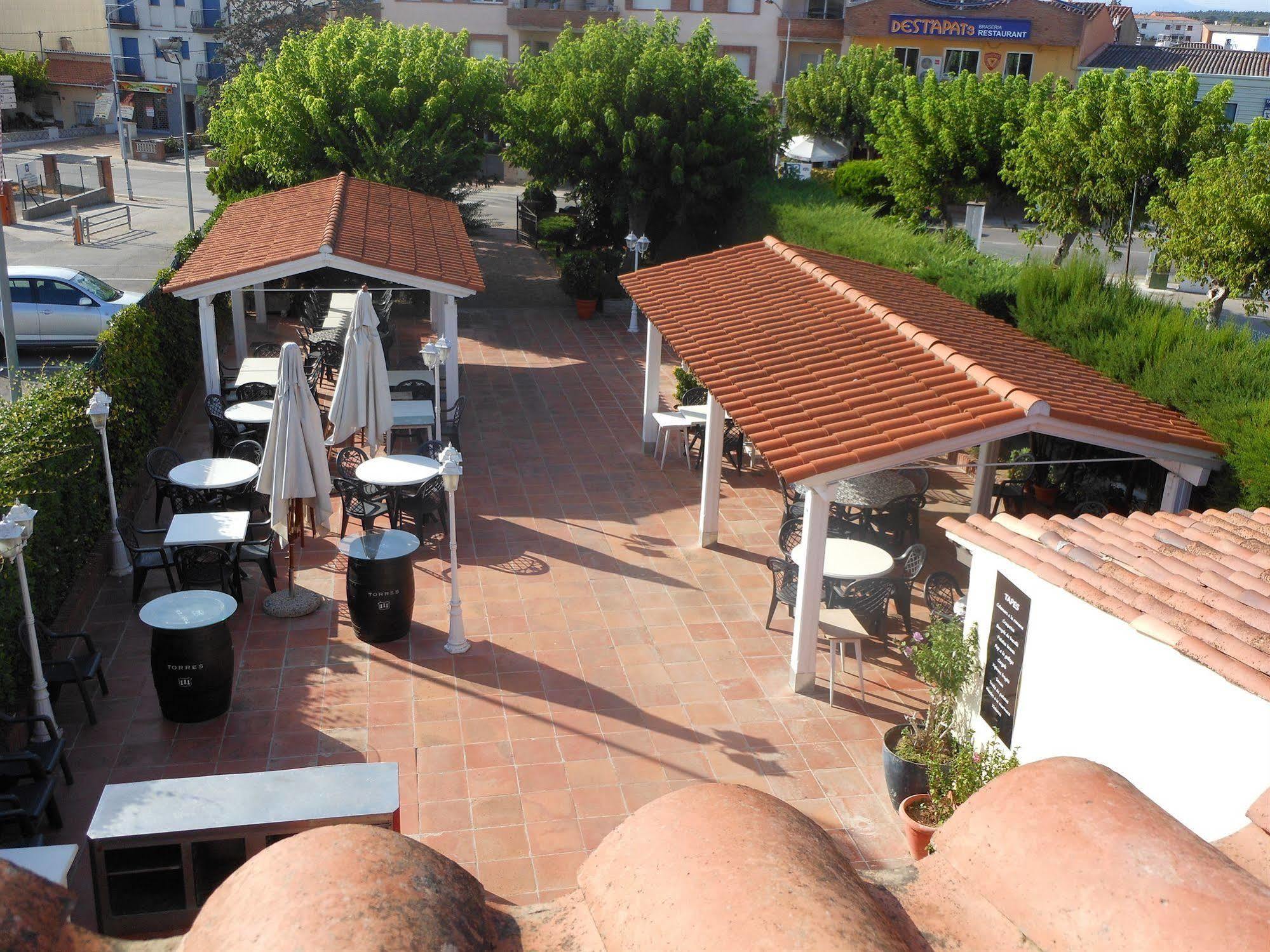 Hostal Can Pou Vidreres Extérieur photo